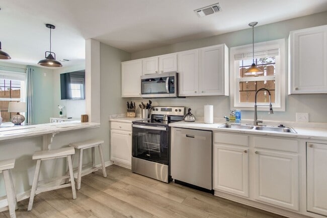 Photo - 5499 Medina Rd