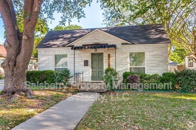 Building Photo - 3812 Birchman Ave Rental
