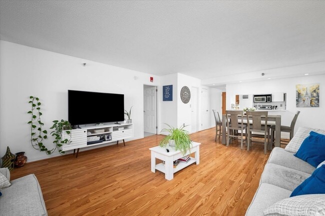 Photo - 127 Greyrock Pl Unit APT 810