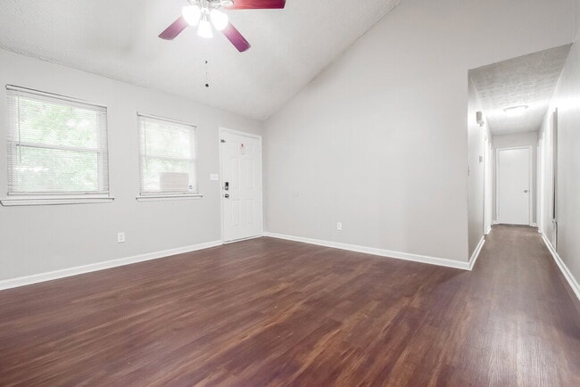 Photo - 8985 Yarmouth Dr