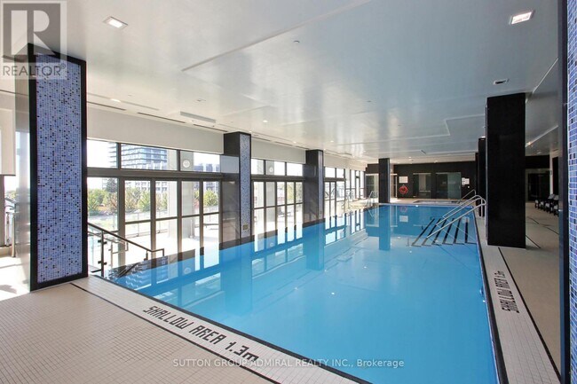 Photo - 17 Zorra St Unité 1802