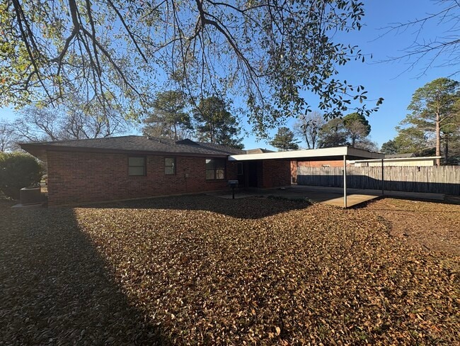 Photo - 439 E Rutgers Loop