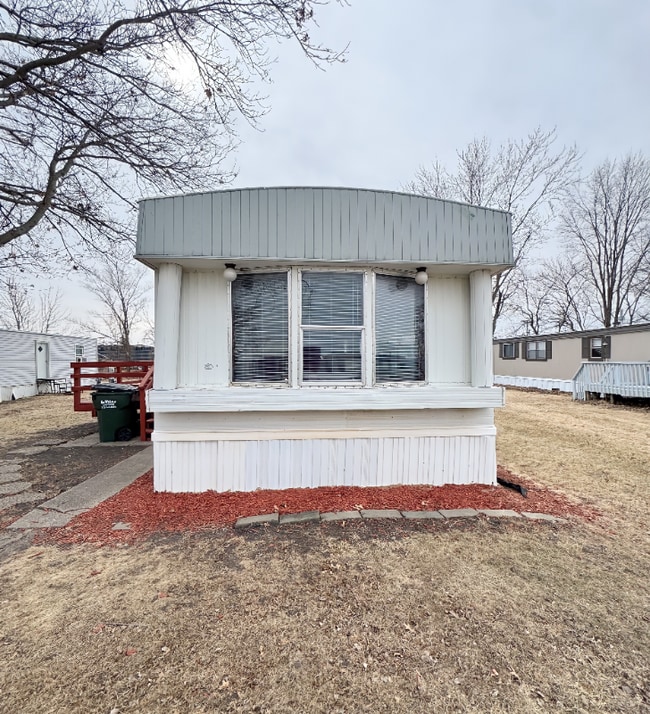 Photo - 39 Village Ct