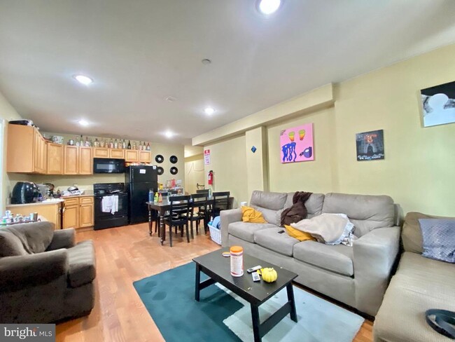 Photo - 2014 N 17th St House