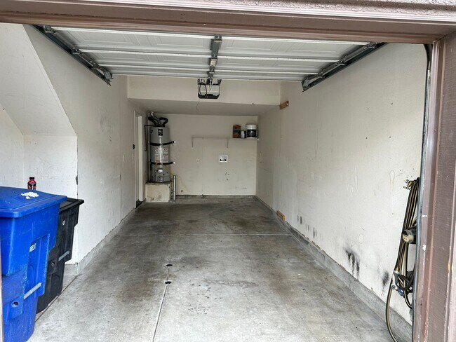 Photo - Nice 2br, 2ba Eastlake Condo Unidad 1