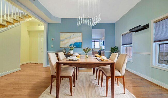 Building Photo - 752 Park Rd NW Unit Main