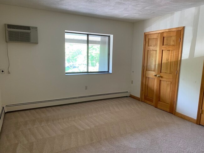 Photo - 2300 Commonwealth Ave Unit 2-1