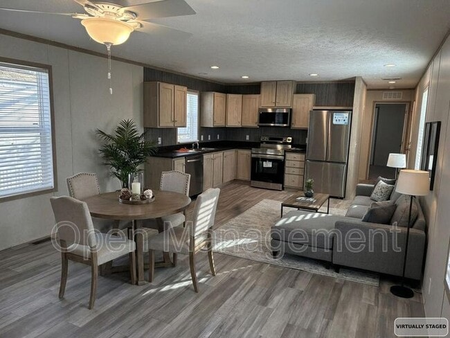 Photo - 16 English Village Park