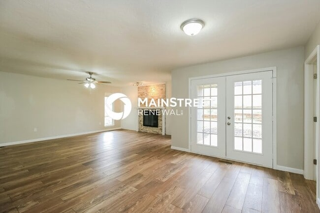 3 Bedroom Pet-Friendly Home in Oklahoma City, OK with Main Street Renewal