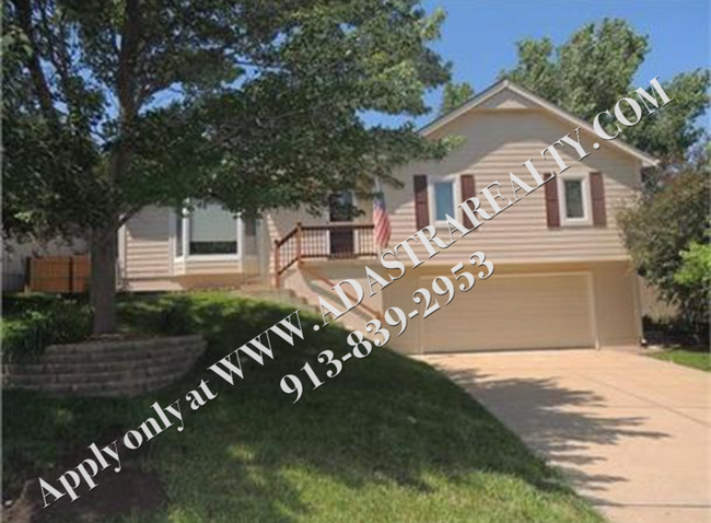 Beautiful 3 Bed 2 Bath Home in Olathe-Avai... - Beautiful 3 Bed 2 Bath Home in Olathe-Avai...