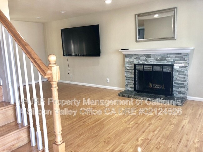 Photo - 1694 Starlite Dr