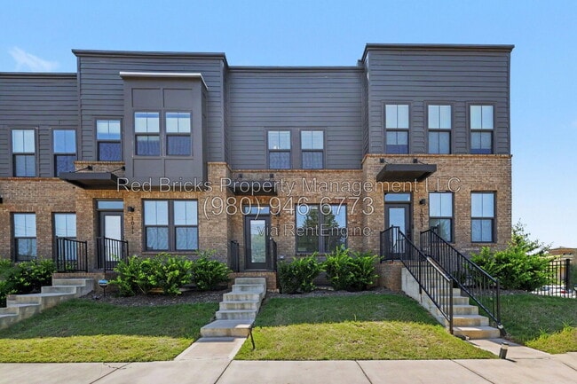 Building Photo - 1007 Simcoe Ln