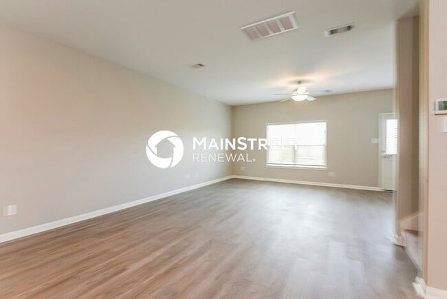Photo - 5 Bedroom Pet-Friendly Home in Magnolia, TX with Main Street Renewal