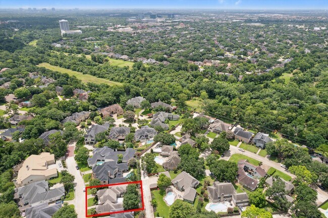 Photo - 718 Marywood Chase
