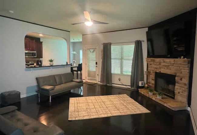 Photo - 1592 Pressley Ln