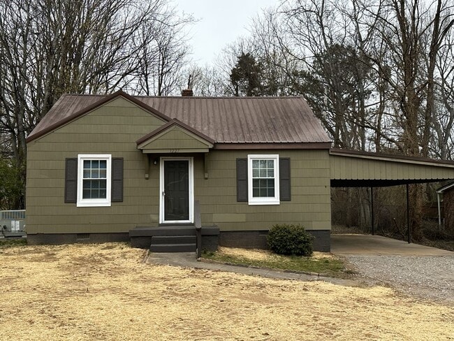Building Photo - 2 Bedroom Home For Rent Near The Montgomery County Library!