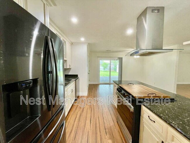 Photo - 6826 Beaver Stone Rd