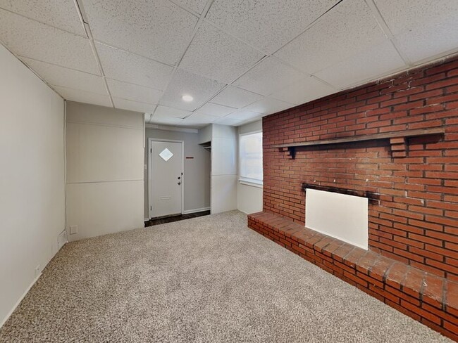 Photo - 7920 33rd St