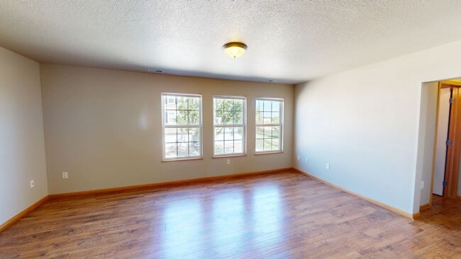 Photo - 2 Bedroom Ankeny Townhome Available Novemb...