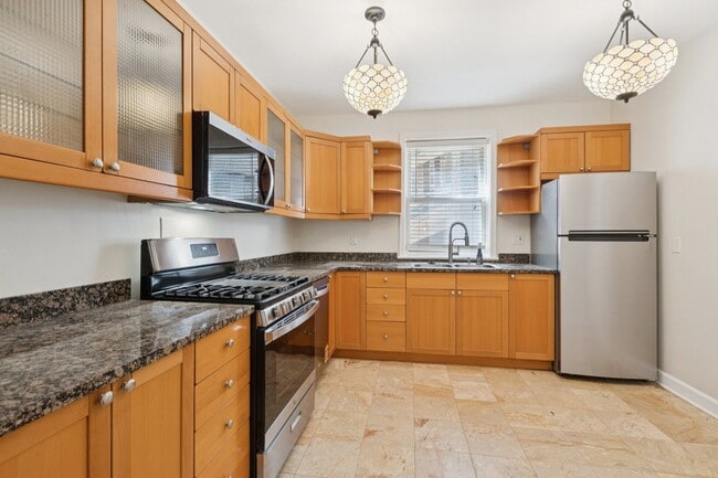 Photo - 5955 N Winthrop Ave Unit 1E