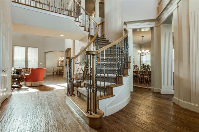 Photo - 1108 Queen Guinevere Dr