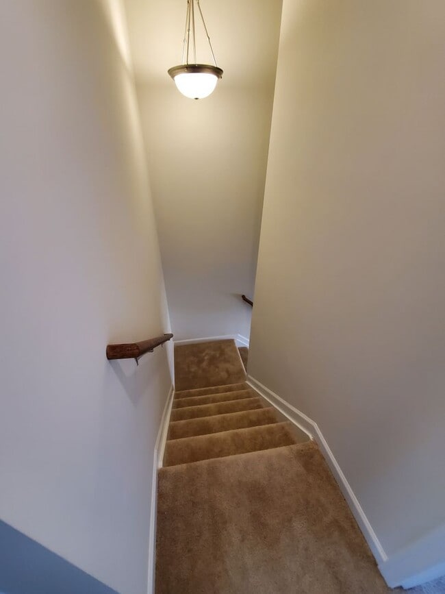 Photo - 3 bedroom townhome in university