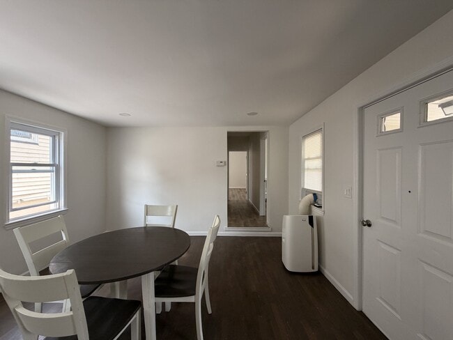 Photo - 29 W Somerset St Unit 1