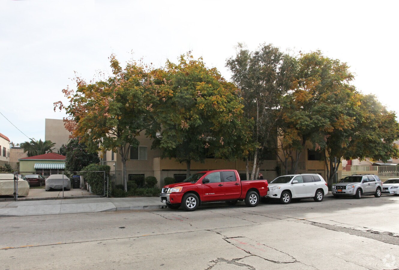 Barnsdall Court Apartments I - Barnsdall Court Apartments I