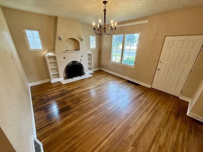 Photo - 508 6th Ave