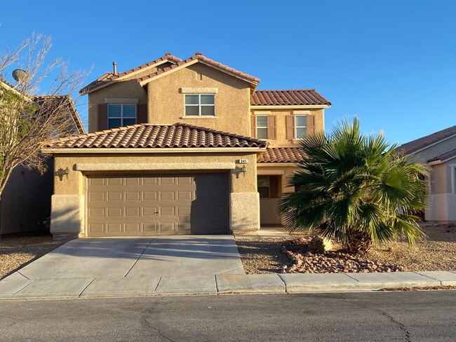 3 Bed/2.5 Bath with Loft. Large Living/Din... - 3 Bed/2.5 Bath with Loft. Large Living/Din...