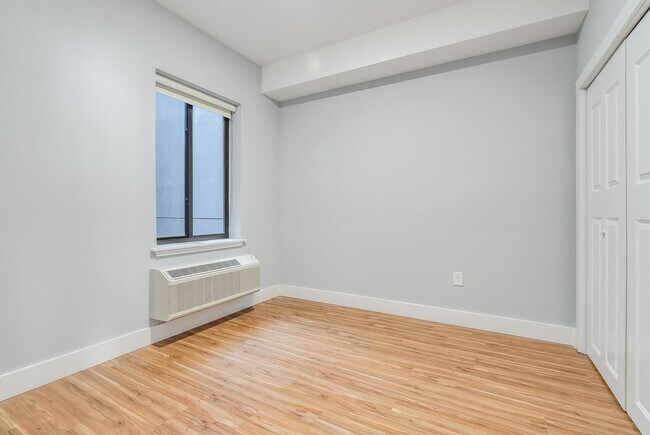 Photo - 424 Whiton St Unit 503