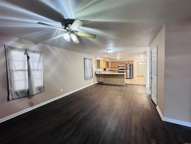 Photo - 211 Leonard St