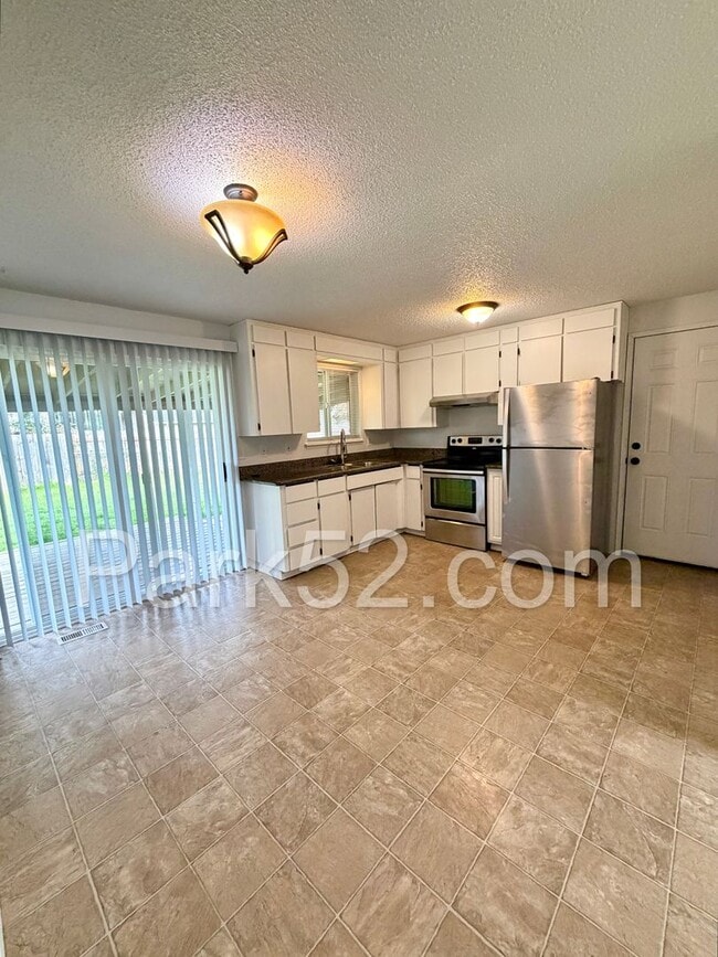 Photo - Spanaway Area 3 Bedroom Rambler