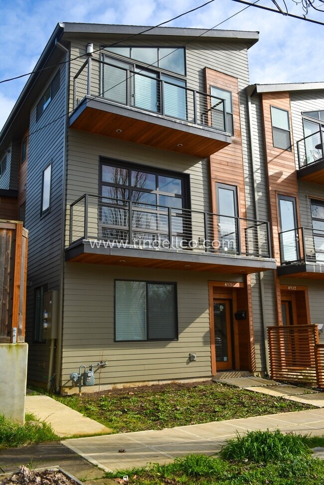 Building Photo - 4936 N Haight Ave Unit ADU - B