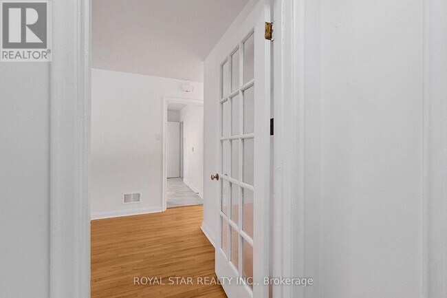 Photo - 10 Delong Dr