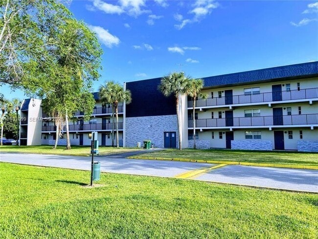 Photo - 7900 S Colony Cir Unit 204