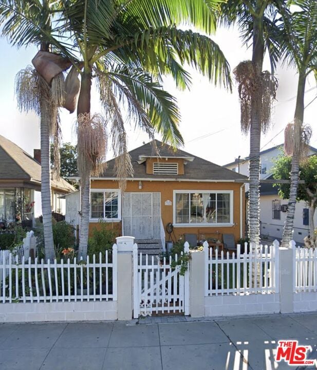 Building Photo - 1722 Orchard Ave.