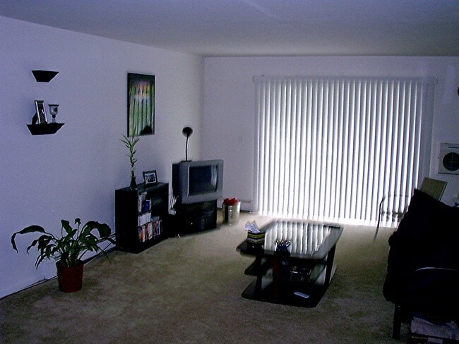 Photo - 1301 S Finley Rd Unidad 307