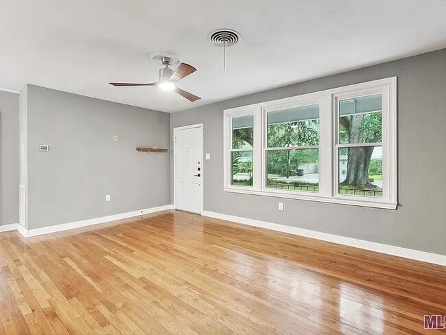 Photo - 427 S Ardenwood Dr