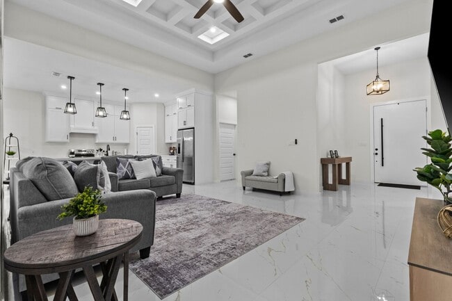 Photo - 7425 Lake Havasu