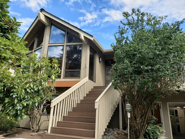 Building Photo - Modern Mill Creek Retreat – 3-Bedroom Home...