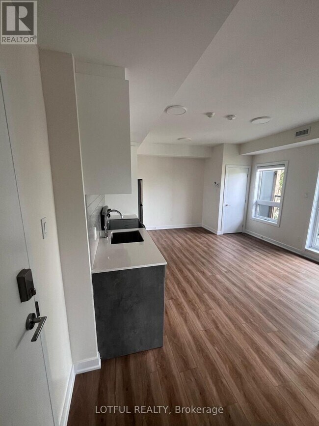 Photo - 630 Churchill Ave N Unit 103