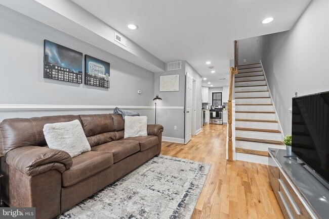Building Photo - 712 N Duncan St Rental