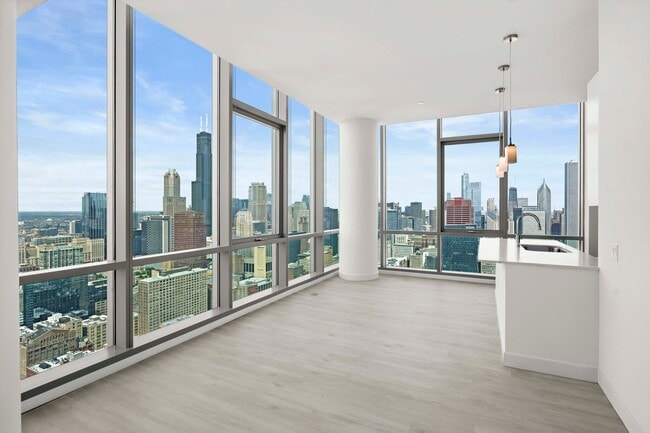 Photo - 801 S Michigan Ave