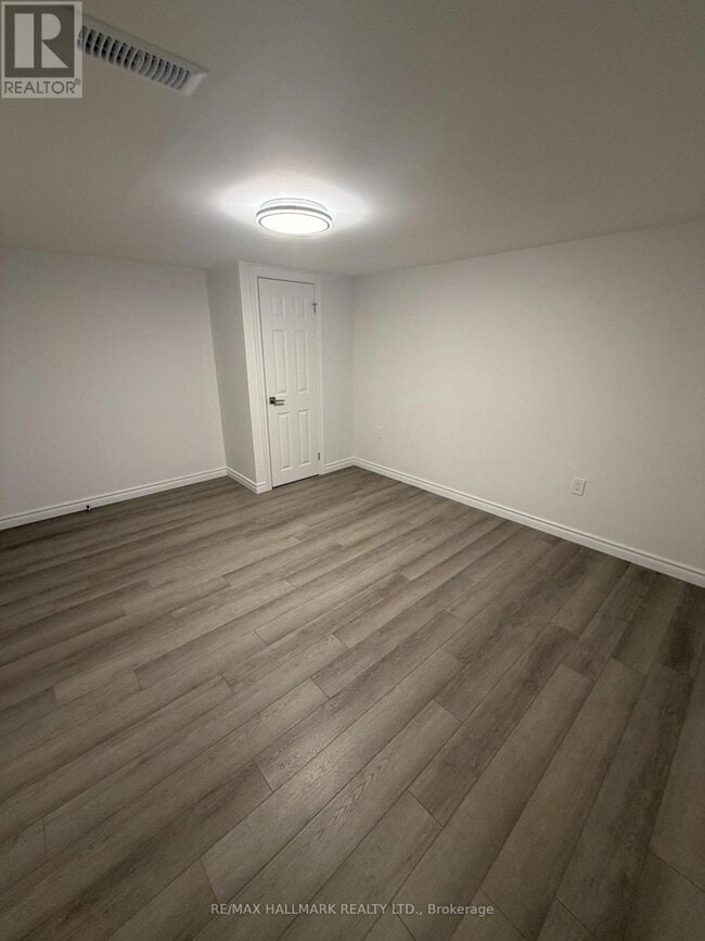 Photo - 43 Commons Dr