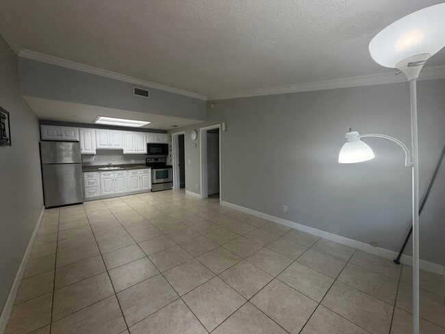 Photo - 7194 Southgate Blvd