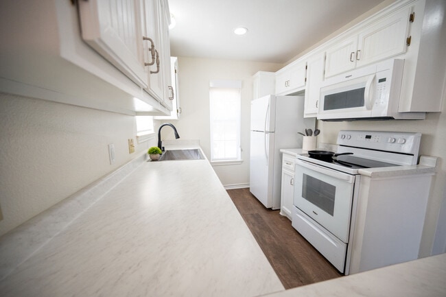 Hill Country Resort and Luxury Apartments