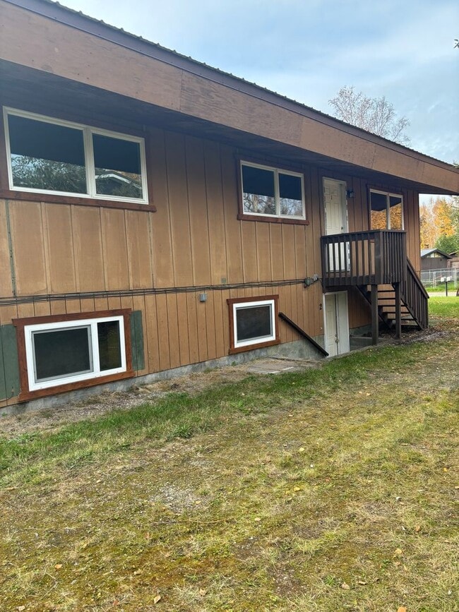 Building Photo - 4037 Fahrenkamp Ave Unit A Rental