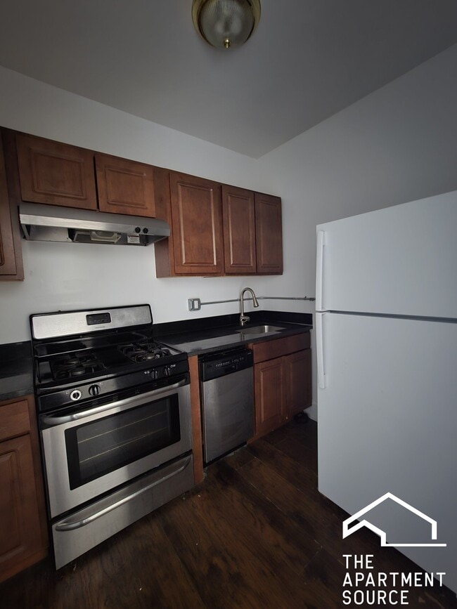 Photo - 1333 W Birchwood Ave Unidad 1333 West Birchwood Ave