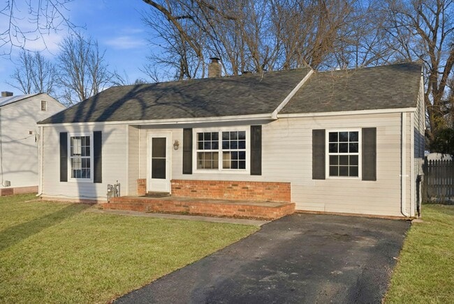 Photo - 3 Bedroom | 2 Bathroom | Nixa MO| Fenced Back Yard! | Nixa Schools!